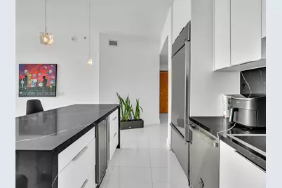 2020 N Bayshore Dr #3303, Miami, FL 33137 - Photo 4