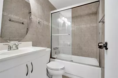 6655 W Broward Blvd #309, Plantation, FL 33317 - Photo 28