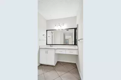 6655 W Broward Blvd #309, Plantation, FL 33317 - Photo 22