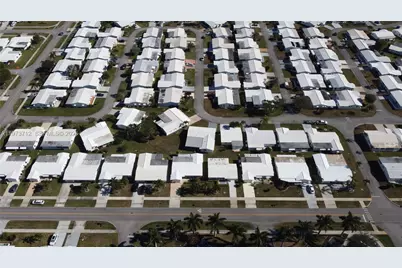 1806 SW 18th St, Boynton Beach, FL 33426 - Photo 6