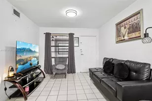 5930 W 25th Ct, Hialeah, FL 33016 - Photo 8