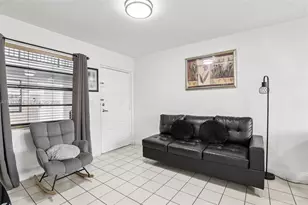 5930 W 25th Ct, Hialeah, FL 33016 - Photo 6