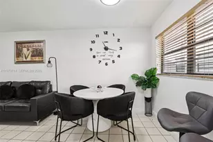 5930 W 25th Ct, Hialeah, FL 33016 - Photo 12