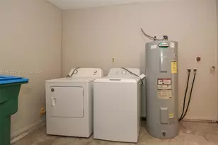 637 Mosquero Ave, Deltona, FL 32738 - Photo 32