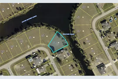 3779 NE 14th Pl, Cape Coral, FL 33909 - Photo 2