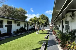 2221 Monroe St, Hollywood, FL 33020 - Photo 18