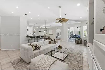 158 Dockside Cir, Weston, FL 33327 - Photo 10