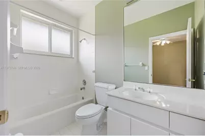 158 Dockside Cir, Weston, FL 33327 - Photo 28