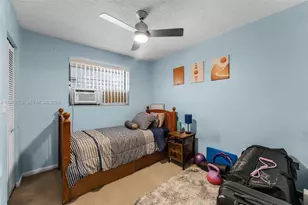 1613 NW 16th St, Miami, FL 33125 - Photo 10