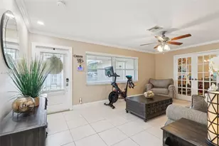 11573 NW 39th Pl, Coral Springs, FL 33065 - Photo 2