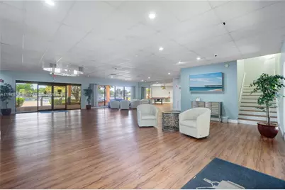 301 Cambridge Rd #105, Hollywood, FL 33024 - Photo 6