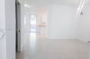 1363 NW 208th Terrace, Miami Gardens, FL 33169 - Photo 4