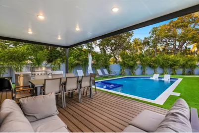 2100 SW 9th Ave, Miami, FL 33129 - Photo 26