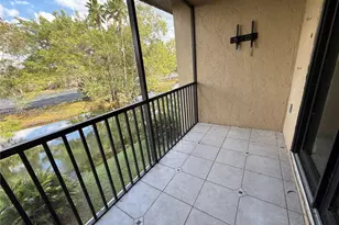 302 Lakeview Dr, Weston, FL 33326 - Photo 26