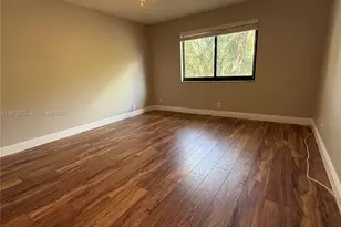 302 Lakeview Dr, Weston, FL 33326 - Photo 12