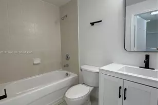 7290 NW 114th Ave, Doral, FL 33178 - Photo 6