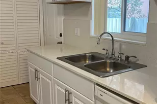 3156 SW 16th St, Miami, FL 33145 - Photo 10