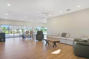 25025 SW 202nd Ave, Homestead, FL 33031 - Photo 8