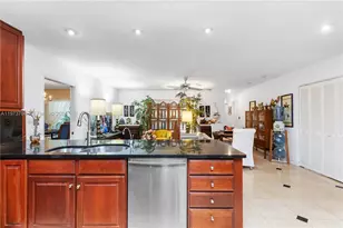 7010 SW 148th Terrace, Palmetto Bay, FL 33158 - Photo 8