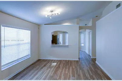 18105 Lembrecht Way, Tampa, FL 33647 - Photo 4