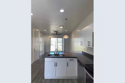 8807 NW 76th Drive, Tamarac, FL 33321 - Photo 4