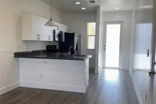 8807 NW 76th Dr, Tamarac, FL 33321 - Photo 2