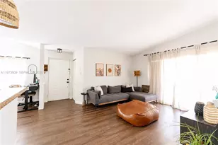 10630 SW 157th Ct, Miami, FL 33196 - Photo 4