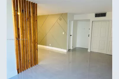 17021 N Bay Rd #427, Sunny Isles Beach, FL 33160 - Photo 4