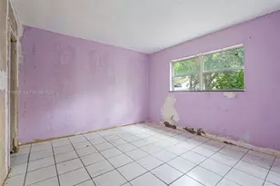1045 SW 20th Ave, Miami, FL 33135 - Photo 18