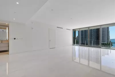 300 Biscayne Boulevard Way #803C, Miami, FL 33131 - Photo 28