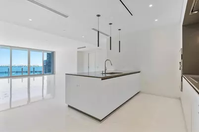 300 Biscayne Boulevard Way #803C, Miami, FL 33131 - Photo 48