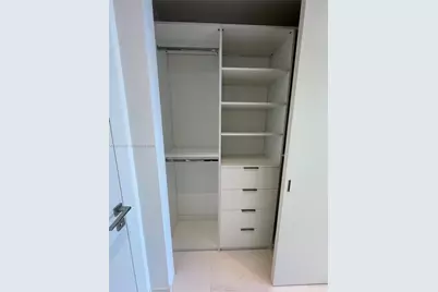 300 Biscayne Boulevard Way #803C, Miami, FL 33131 - Photo 24