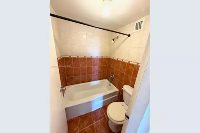 2000 NE 135th St #207, North Miami, FL 33181 - Photo 12