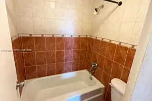 2000 NE 135th St, North Miami, FL 33181 - Photo 12