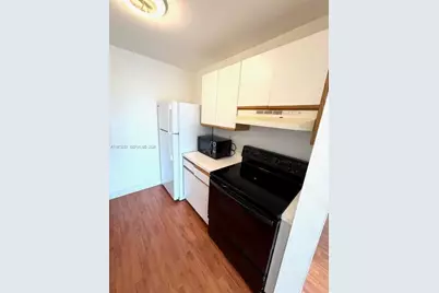 2000 NE 135th St #207, North Miami, FL 33181 - Photo 6