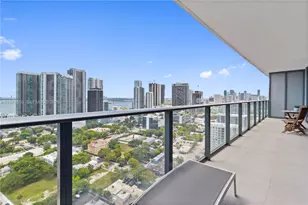 121 NE 34th St, Miami, FL 33137 - Photo 18