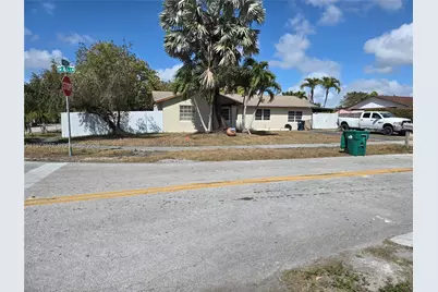 13377 SW 46th Ln, Miami, FL 33175 - Photo 2