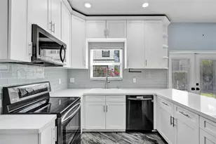 847 NW 127th Ave, Coral Springs, FL 33071 - Photo 4