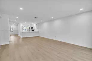 8535 Casa Del Lago, Boca Raton, FL 33433 - Photo 4