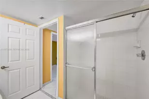 17700 N Bay Rd, Sunny Isles Beach, FL 33160 - Photo 28