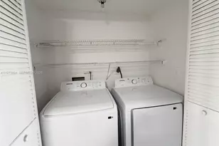 9193 Fontainebleau Blvd, Miami, FL 33172 - Photo 18