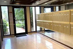 671 NE 195th St, Miami, FL 33179 - Photo 26