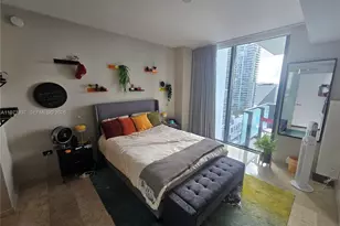 68 SE 6th St, Miami, FL 33131 - Photo 22