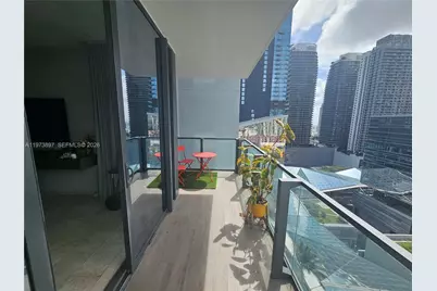 68 SE 6th St #1806, Miami, FL 33131 - Photo 32