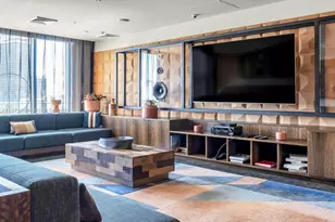 121 NE 34th St, Miami, FL 33137 - Photo 20