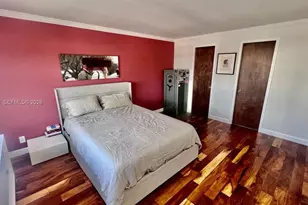 401 Golden Isles Dr, Hallandale Beach, FL 33009 - Photo 40