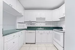 8005 Lake Dr, Doral, FL 33166 - Photo 6