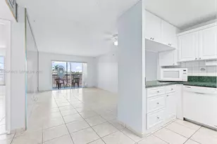 8005 Lake Dr, Doral, FL 33166 - Photo 4