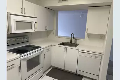 4712 NW 114th Ave #102, Doral, FL 33178 - Photo 6