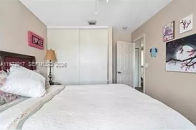 15857 NW 4th Ct, Pembroke Pines, FL 33028 - Photo 14